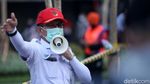 Padatnya Antrean di Stasiun Tanah Abang Saat Jam Pulang Kantor