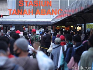 Video Penumpang Berjubel di St Tanah Abang, Apa Kata PT KCI?