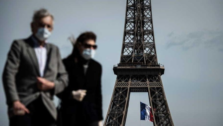 Paris wajibkan penggunaan masker Paris wajibkan penggunaan masker