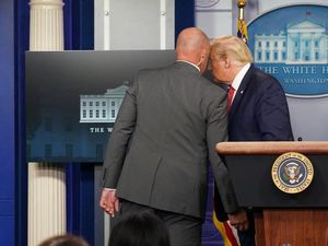 Trump Puji Secret Service Usai Penembakan di Luar Gedung Putih