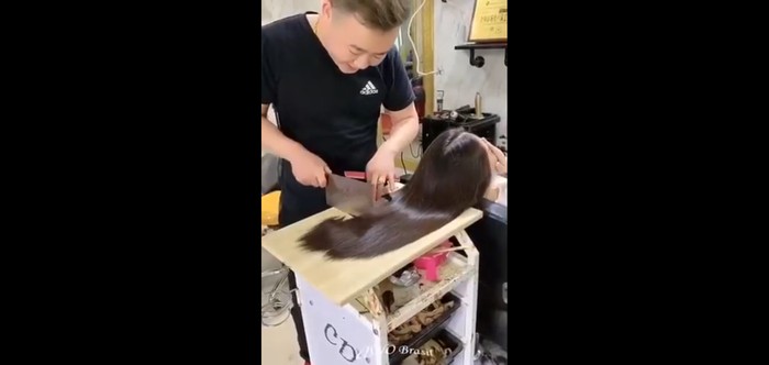 potong rambut pakai pisau daging potong rambut pakai pisau daging