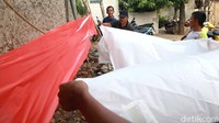 Layangan merah putih tersebut dibuat untuk memeriahkan HUT ke-75 Kemerdekaan RI.