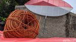 Sambut HUT RI, Warga Buat Layangan Jumbo Setinggi 6 Meter