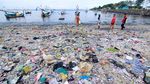 Ih Jorok, Sampah Menumpuk di Bibir Pantai Banyuwangi