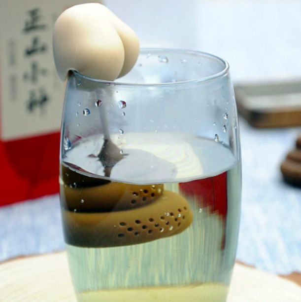 Jijik! Saringan Teh Ini Bentuknya Kayak Poop