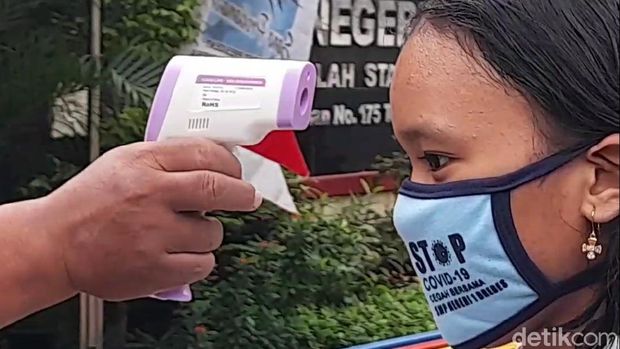 Suasana sekolah tatap muka perdana SMPN 1 Brebes