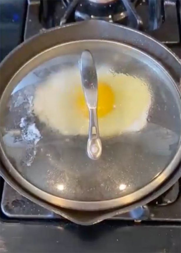 Trik Bikin Telur Mata Sapi yang Lembut