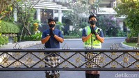 Dalam pelaksanaan protokol kesehatan ini, The Trans Resort Bali memiliki program TRANSCARE. Program ini serupa dengan yang dimiliki oleh jaringan hotel dunia, seperti Marriott, Hyatt, Accor dan lain-lain.