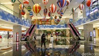 Trans Studio Mall Bali mulai dibuka mengikuti protokol new normal sudah sejak 21 Mei lalu. Sudah banyak tenant yang membuka gerainya dengan mengikuti protokol kesehatan. 