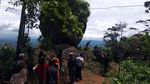 Foto: Pemandangan Dahsyat Borobudur dari Watu Ambeng