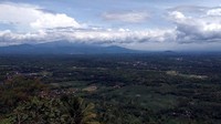 Candi Borobudur juga bisa dilihat dari jauh, yakni melalui Watu Ambeng. Lokasinya ada di Candirejo, Kecamatan Borobudur, Magelang. (Eko Susanto/detikcom)