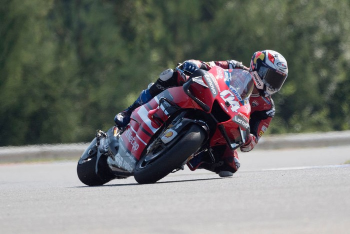 BRNO, CZECH REPUBLIC - AUGUST 08:  Andrea Dovizioso of Italy and Ducati Team rounds the bend during the MotoGP Of Czech Republic - Qualifying Practice at Brno Circuit on August 08, 2020 in Brno, Czech Republic. (Photo by Mirco Lazzari gp/Getty Images)