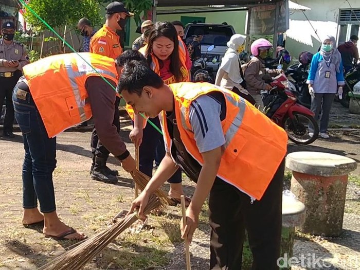 160 orang warga Pekalongan terjaring razia masker,Rabu (12/8/2020).