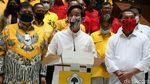 Momen Gibran Terima SK Dukungan Golkar dari Airlangga