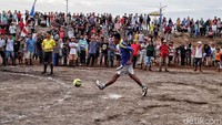 Hal itu dilakukan guna memeriahkan peringatan Kemerdekaan Indonesia.