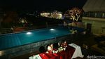 Sensasi Dinner di Pinggir Kolam Renang Hotel Fashion Legian