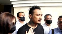 Jerinx hari ini kembali diperiksa penyidik Ditreskrimsus Polda Bali terkait postingan IDI kacung WHO. Jerinx ditetapkan polisi sebagai tersangka. (dok Istimewa)
