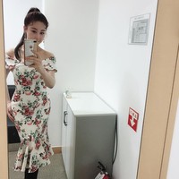 Dalam sebuah wawancara, Ham So Won pernah mengaku jika masa kecilnya sulit. Saat beranjak dewasa, wanita 45 tahun tersebut bekerja paruh waktu untuk memenuhi kebutuhan hidup dan sekolah. Ketika itu, ia menggunakan uang tabungan untuk mendaftar ikut pendaftaran Miss Korea. Foto: Instagram @ham_so1