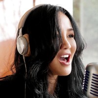 Hong Nhung kerap mengunggah penampilannya yang tanpa makeup di akun Facebooknya. Dan wajahnya yang awet muda selalu dibanjiri pujian netizen. Foto: Facebook Le Hong Nhung