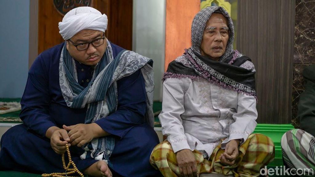 Imam Besar Masjid Agung Semarang KH Ahmad Naqib Noor Wafat