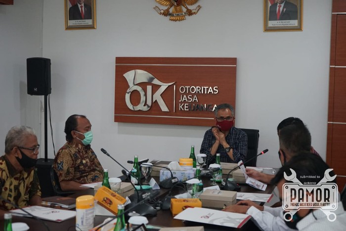 Kunjungan Ketua Dewan Komisioner OJK Wimboh Santoso ke berbagai daerah.