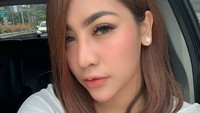 Liza Aditya turut menceritakan kisahnya di tengah ramainya kasus prostitusi yang menjerat beberapa artis. Dok. Instagram/izadtya