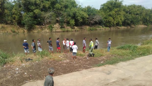 Lokasi hilangnya bocah di Bengawan Solo, Kelurahan Sewu, Jebres, Solo, Rabu (12/8/2020).