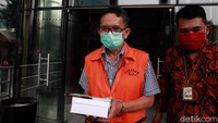 KPK memeriksa Budi Santoso dalam kasus dugaan korupsi kegiatan penjualan dan pemasaran di PT Dirgantara Indonesia (PT DI) tahun 2007-2017.