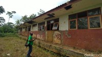 Ia berharap bangunan sekolah SD Negeri 2 Janggala segera diperbaiki. Sehingga saat pelaksanaan belajar tatap muka berlangsung di sekolah, para siswa dapat nyaman berkativitas.