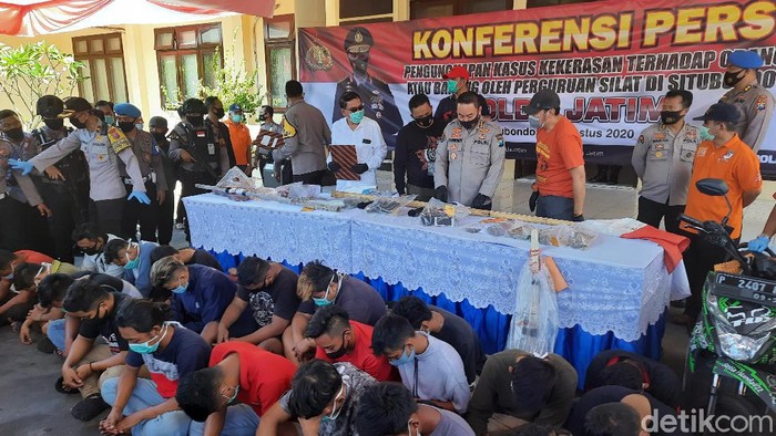 polda jatim rilis pelaku perusakan oknum psht di situbondo