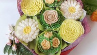 Flower bouquet pudding ini juga bisa dibuat dengan berbagai bentuk dan warna bunga. Tampilannya cantik dan rasanya manis segar. Foto : instagram @monicanataliasandjojo