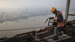 Sempat Mangkrak, Gedung Pencakar Langit di Wuhan Kembali Dibangun