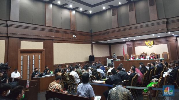 Sidang lanjutan Tindak Pidana Korupsi (Tipikor) terkait kasus korupsi PT Asuransi Jiwasraya (Persero) kembali digelar Rabu ini. (CNBC Indonesia/Syahrizal Sidiq)