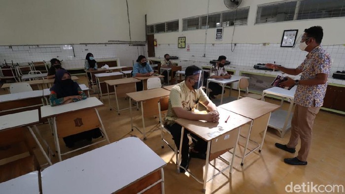 SMKN 6 Surabaya Gelar Simulasi Pembelajaran Tatap Muka