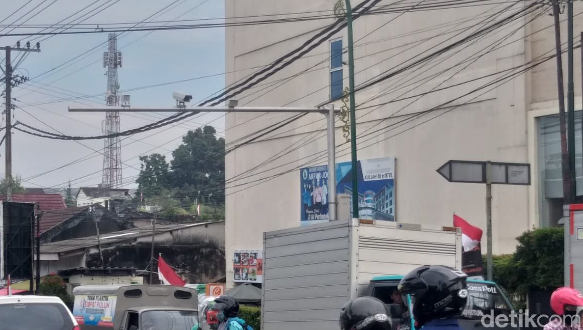 Sosialisasi ETLE di Titik Nol Kilometer Yogyakarta.