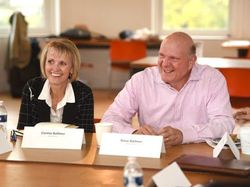 Suami Berduit Ribuan Triliun dan Tetap Setia dengan Istrinya