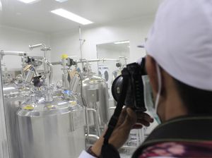 Hasil Erick-Retno ke China: RI Dapat 40 Juta Bahan Vaksin Corona