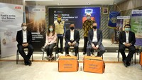 Bantuan berupa Ventilator UI, Covent-20 hasil kerjasama dengan Fakultas Tehnik UI, kepada Gugus Tugas COVID-19 sebanyak 16 unit untuk disalurkan kepada rumah sakit-rumah sakit daerah terpencil terutama di kawasan zona merah untuk membantu penanganan pasien.
