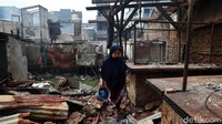 Kebakaran di Duri Utara, Tambora, Jakarta Barat, ini menyebar di lima RT di RW 05, Kelurahan Duri Selatan. Sebanyak 974 jiwa terdampak kebakaran tersebut.