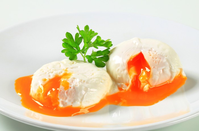 3 Cara Bikin Poached Eggs 3 Cara Bikin Poached Eggs