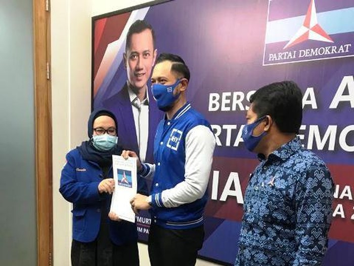 AHY serahkan rekomendasi bakal calon bupati Batanghari (dok. Istimewa)