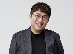 Bang Si Hyuk Mundur dari Posisi CEO HYBE, Bakal Fokus Produksi Musik