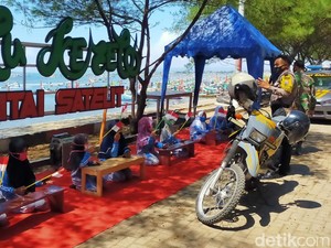 Bantu Anak Nelayan Belajar Daring, Polisi Banyuwangi Bawa Motor Ber-Wifi