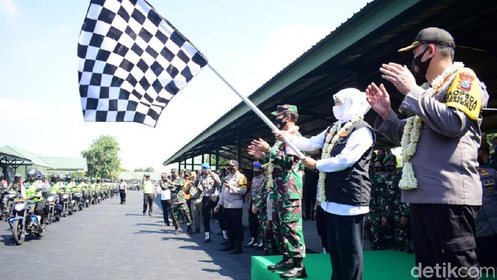 Warga Jatim diimbau untuk selalu menerapkan protokol kesehatan di tengah pandemi COVID-19. Salah satunya selalu bermasker dengan benar.