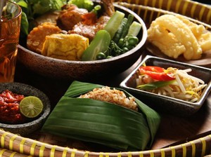 5 Fakta Nasi Tutug Oncom, Makanan Rakyat yang Naik Kelas