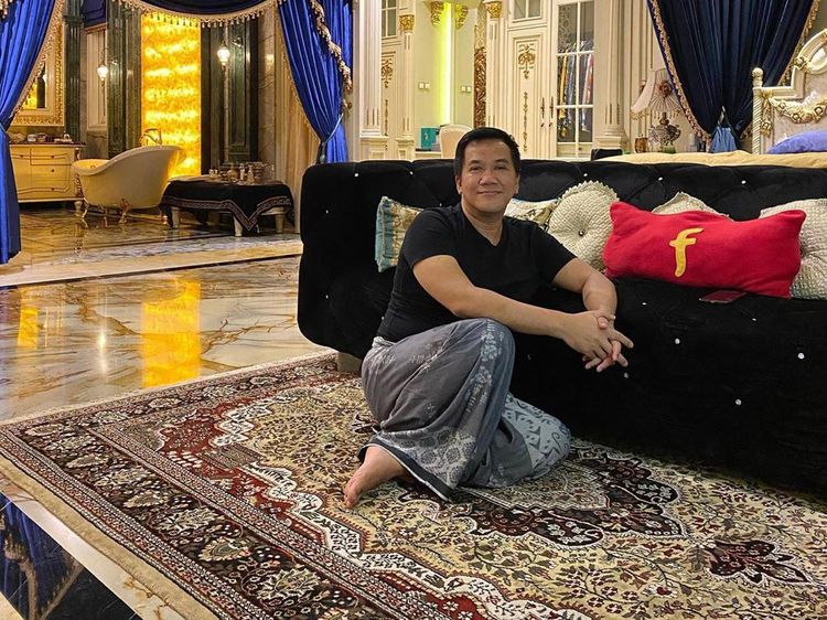 Intip Rumah Mewah Fitno Fabulous, Dulu Jualan di Pasar Kini Jadi Bos BTS