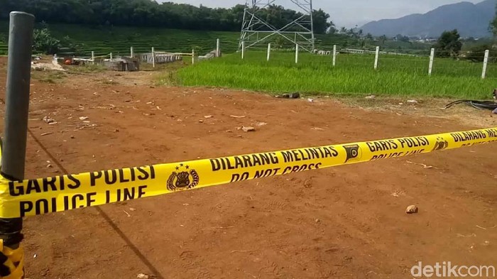Insiden Tiang Penyangga SUTET Roboh di Sumedang