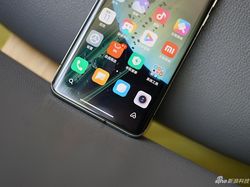 Melihat Lebih Dekat Mi 10 Ultra, Ponsel dengan Zoom 120x