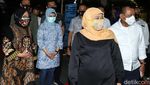 Momen Khofifah dan Risma Semeja di Balai Kota Surabaya