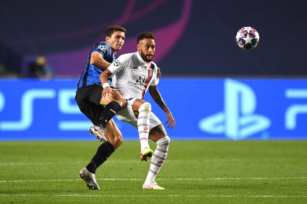 LISBON, PORTUGAL - AUGUST 12: Neymar of Paris Saint-Germain celebrates victory after the UEFA Champions League Quarter Final match between Atalanta and Paris Saint-Germain at Estadio do Sport Lisboa e Benfica on August 12, 2020 in Lisbon, Portugal. (Photo by David Ramos/Getty Images)